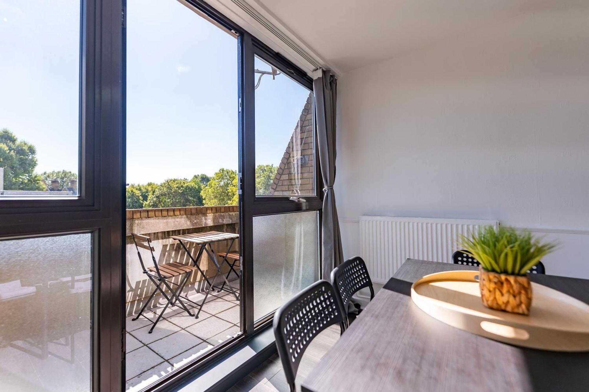 Luxury 3 Bedroom Flat With Balcony In Westbourne Park Londres Exterior foto